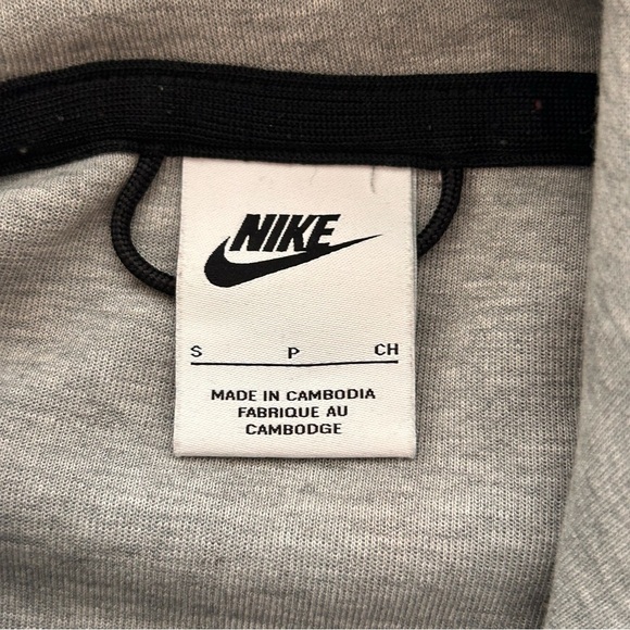 Nike Tech Fleece Pullover Hoodie Grey Size Small - Picture 2 of 8